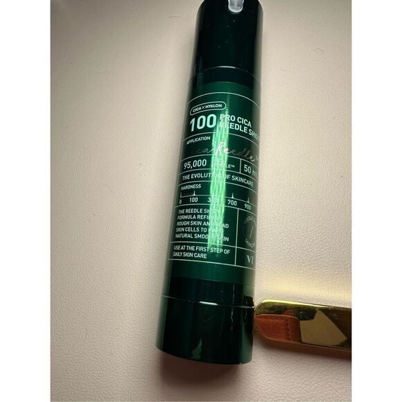 VT COSMETICS Pro Cica Reedle Shot 100, Centella Asiatica Microneedling Serum 50m - Picture 3 of 5